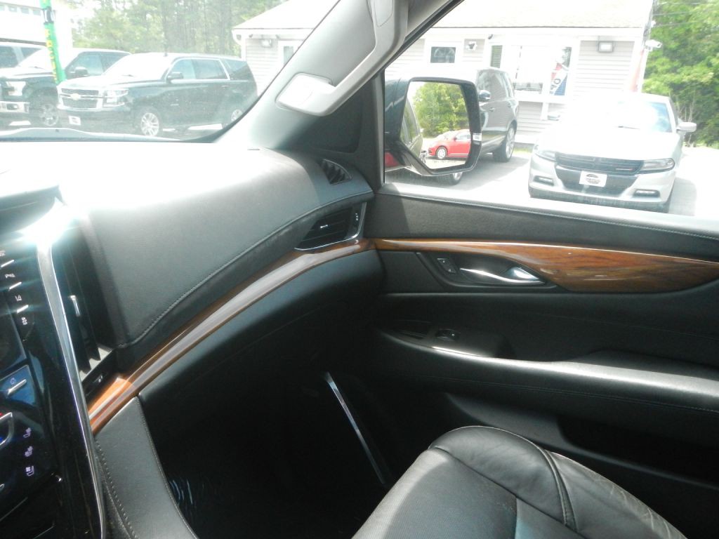 2015 Cadillac Escalade Image 49