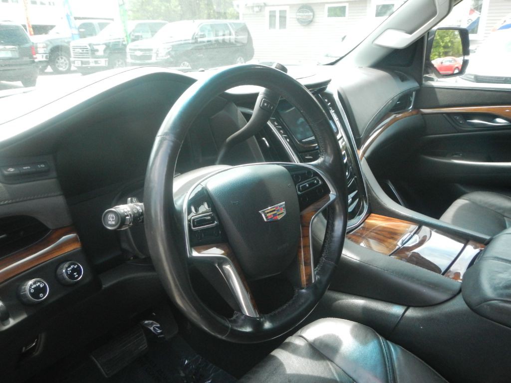 2015 Cadillac Escalade Image 52