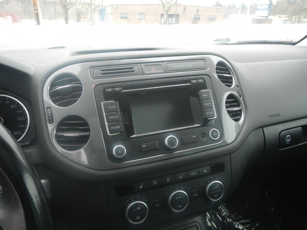 2013 Volkswagen Tiguan Image 10