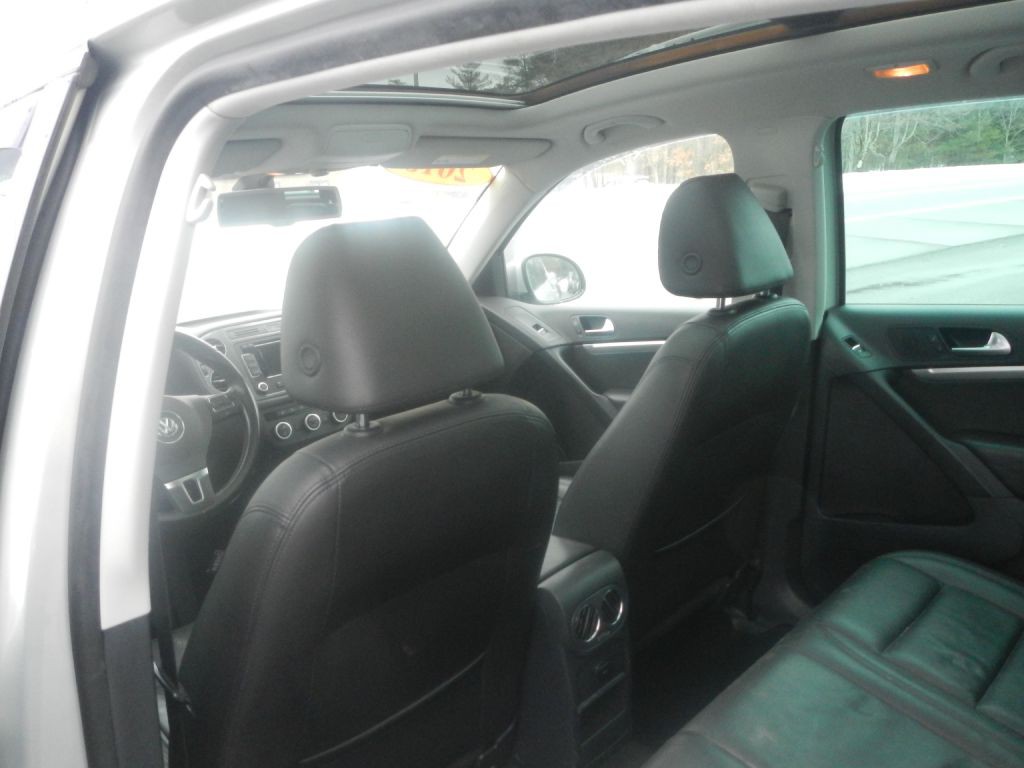 2013 Volkswagen Tiguan Image 12