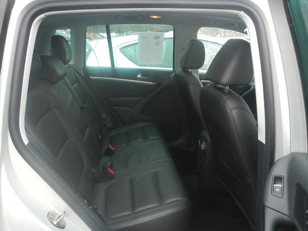 2013 Volkswagen Tiguan Image 20