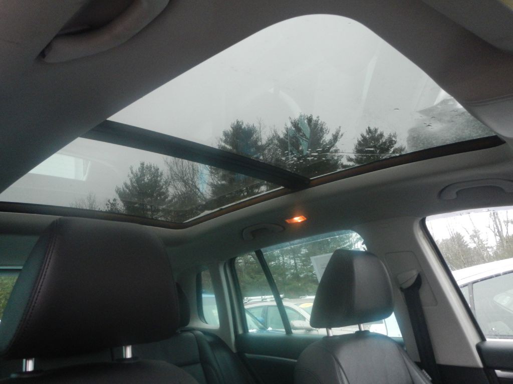 2013 Volkswagen Tiguan Image 25