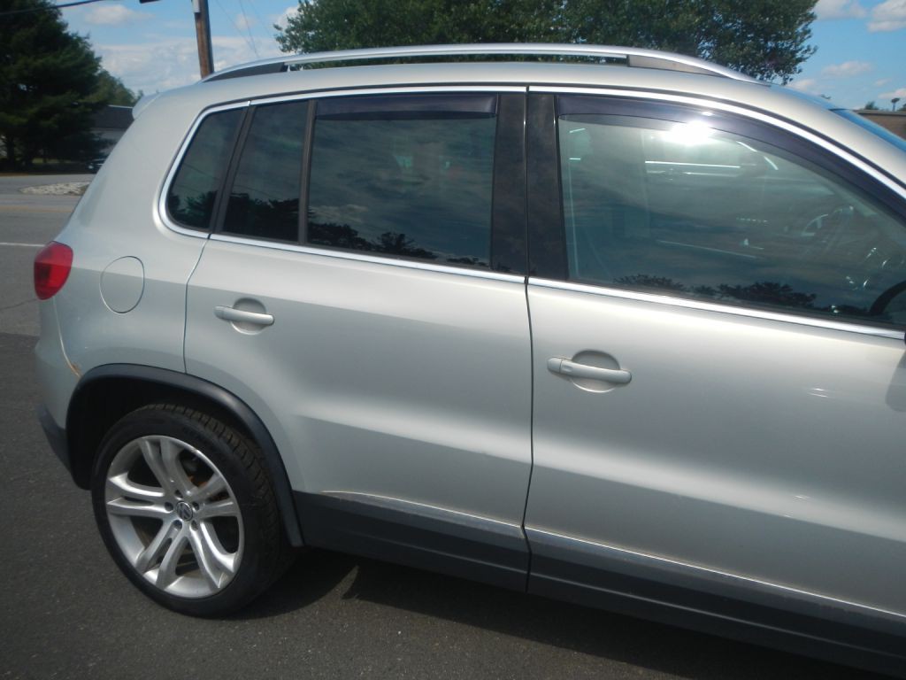 2013 Volkswagen Tiguan Image 12