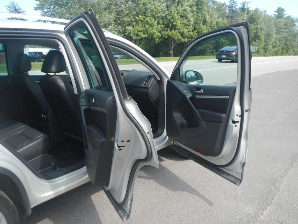 2013 Volkswagen Tiguan Image 14
