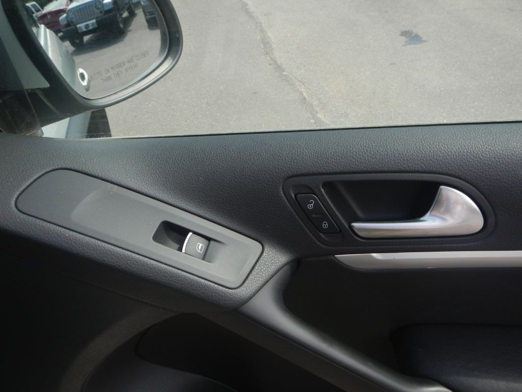2013 Volkswagen Tiguan Image 17
