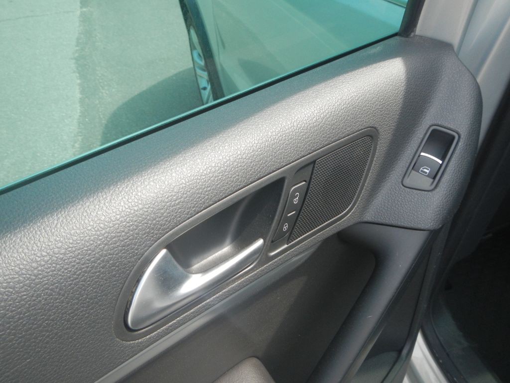 2013 Volkswagen Tiguan Image 38