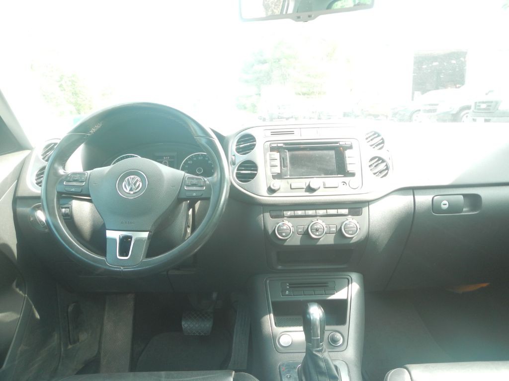 2013 Volkswagen Tiguan Image 42
