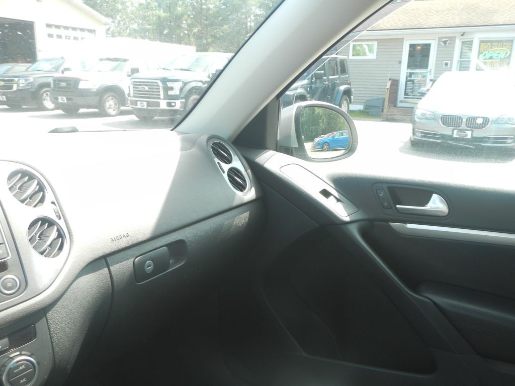 2013 Volkswagen Tiguan Image 48