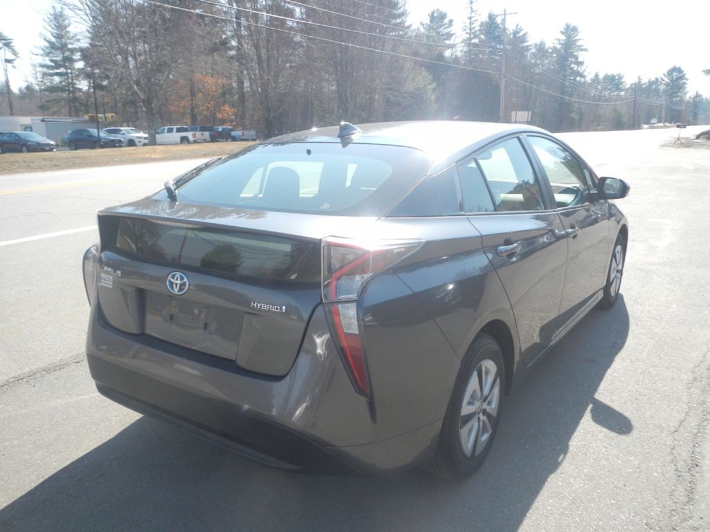 2016 Toyota Prius Image 7