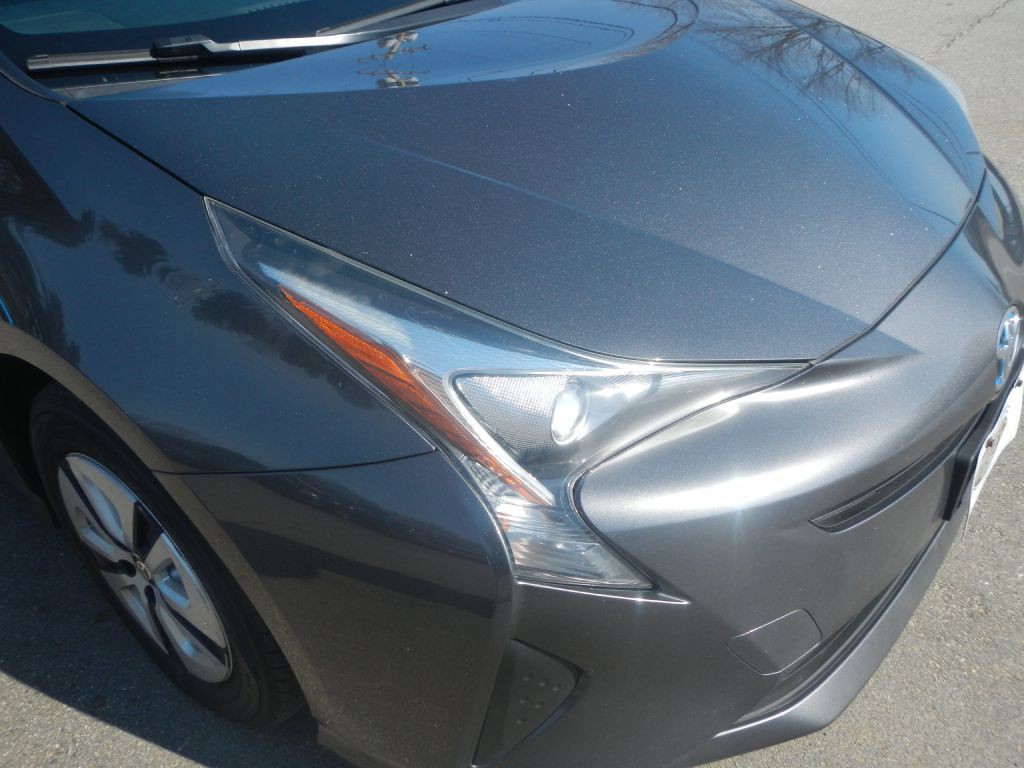 2016 Toyota Prius Image 12