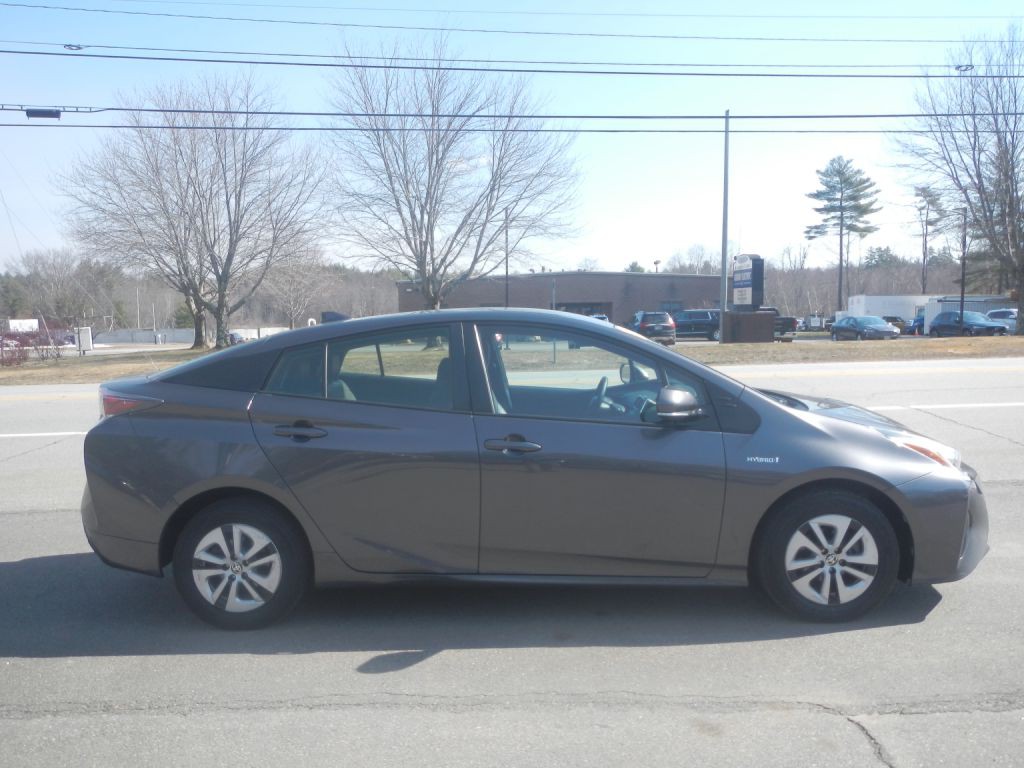 2016 Toyota Prius Image 13