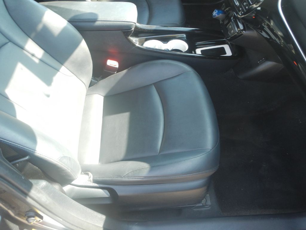 2016 Toyota Prius Image 18
