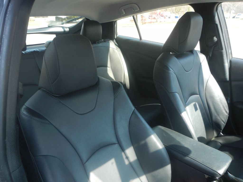 2016 Toyota Prius Image 19