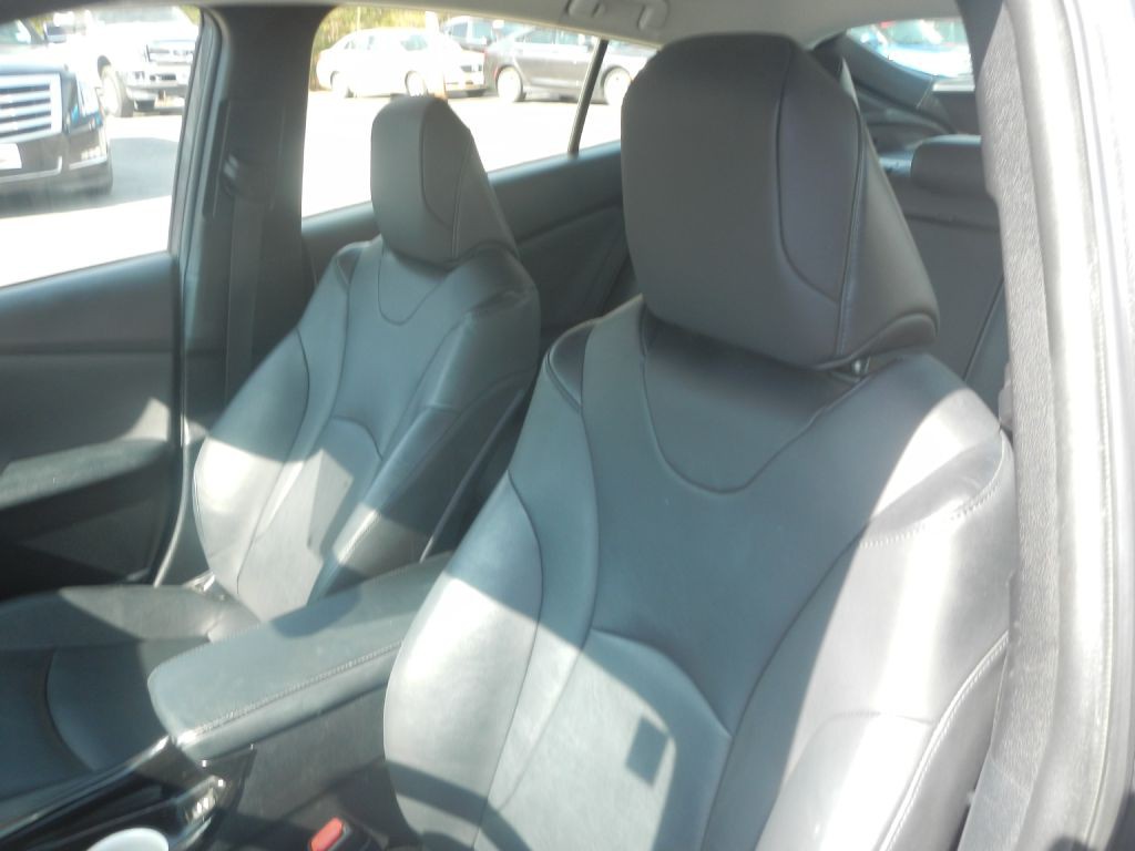 2016 Toyota Prius Image 44