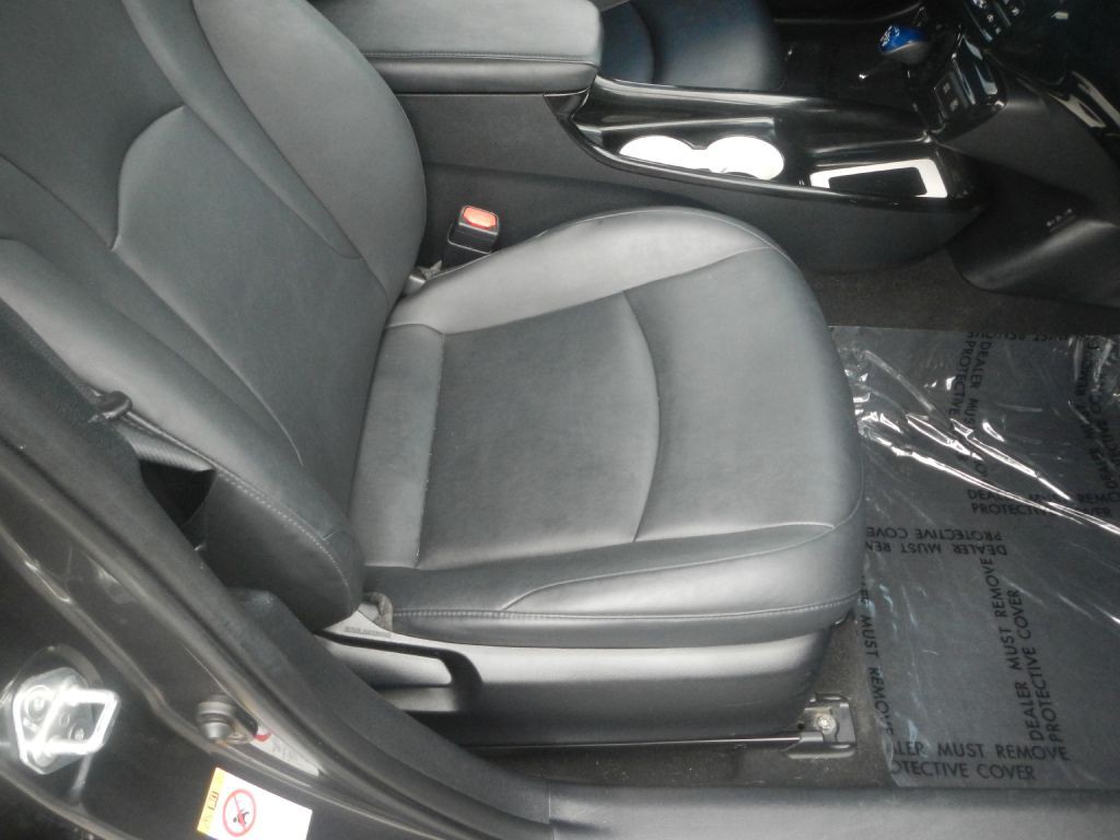 2016 Toyota Prius Image 19
