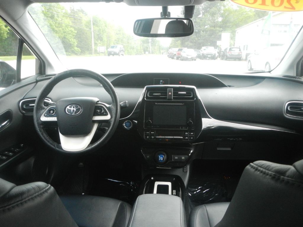2016 Toyota Prius Image 29