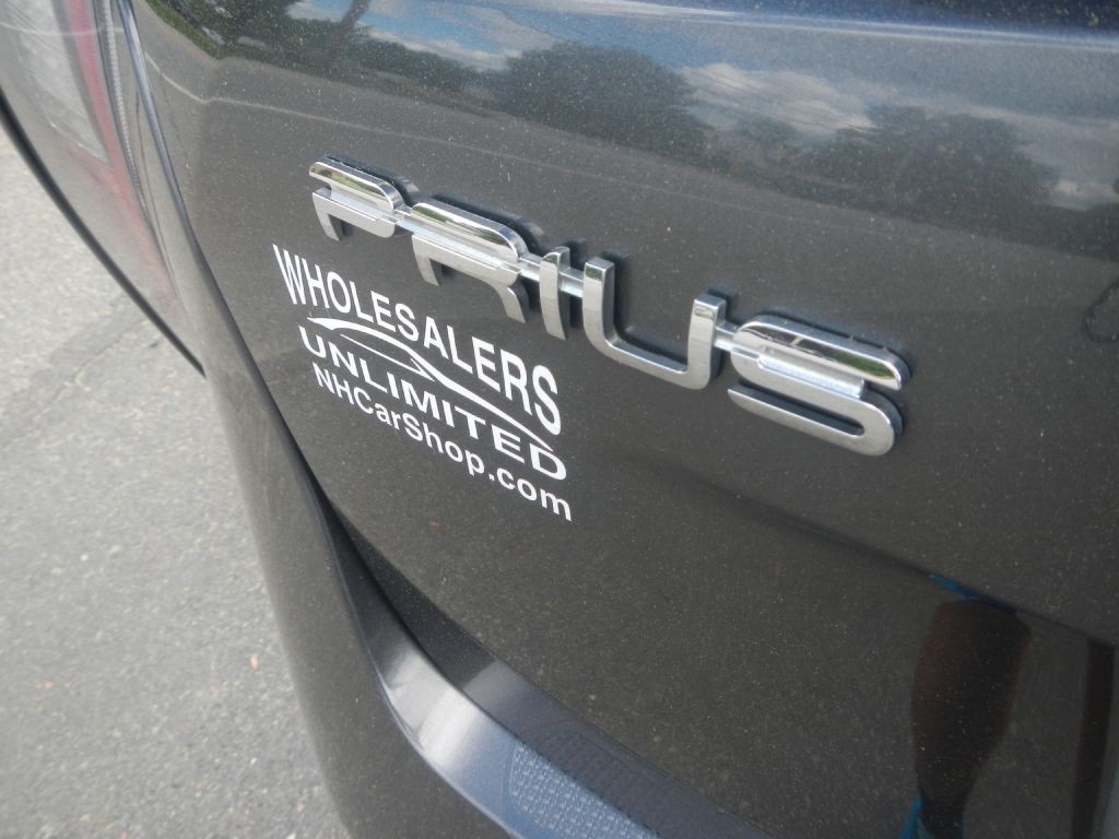 2016 Toyota Prius Image 35
