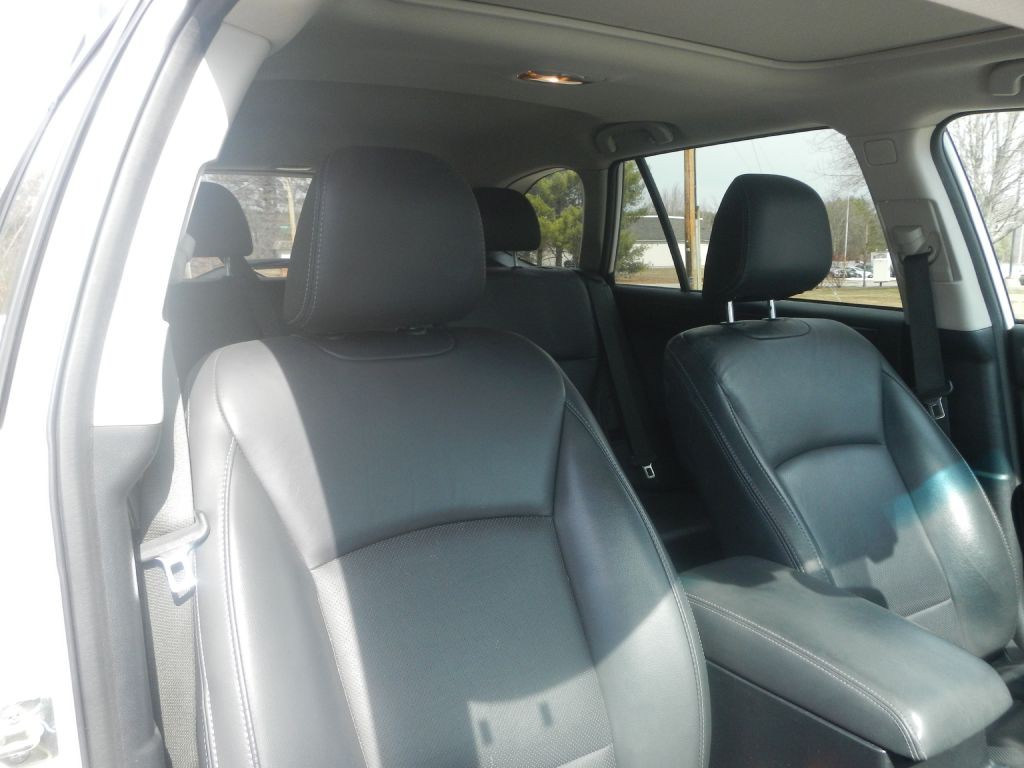 2015 Subaru Outback Image 4