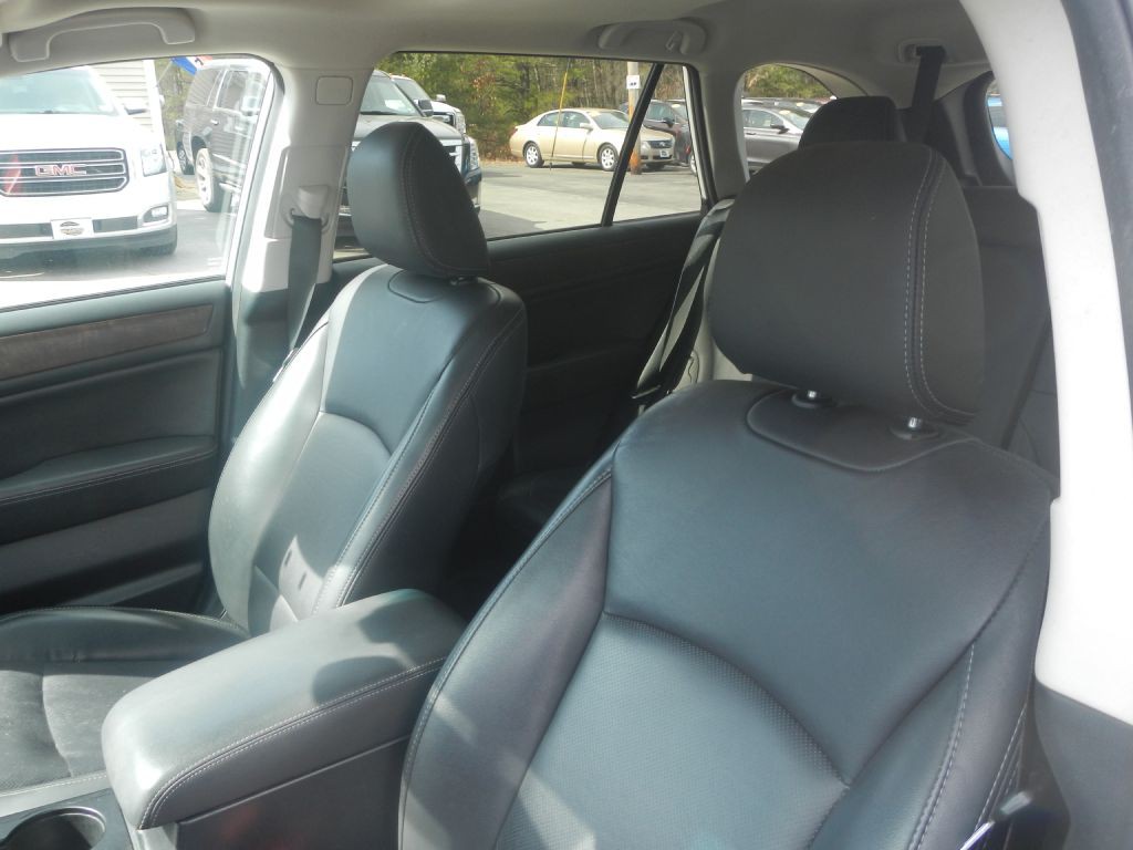 2015 Subaru Outback Image 9
