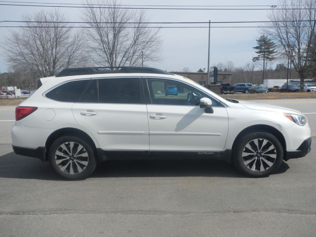 2015 Subaru Outback Image 12