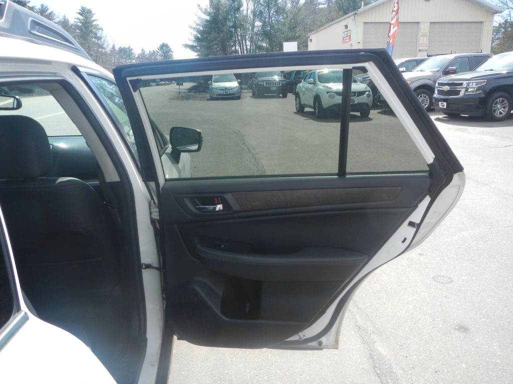 2015 Subaru Outback Image 21