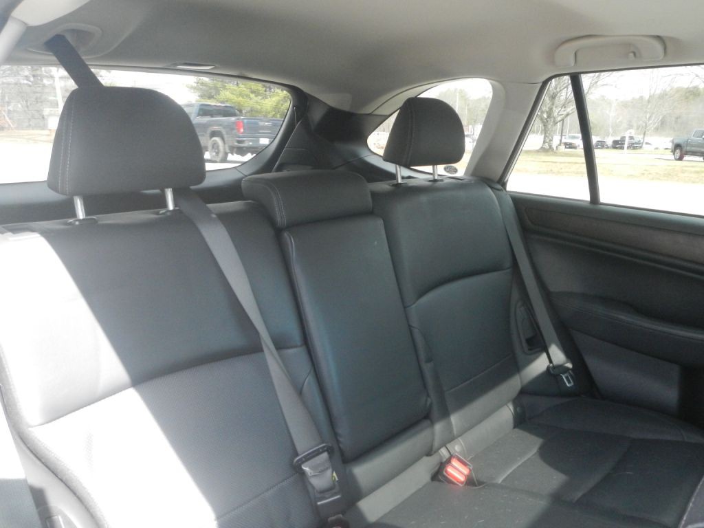 2015 Subaru Outback Image 26