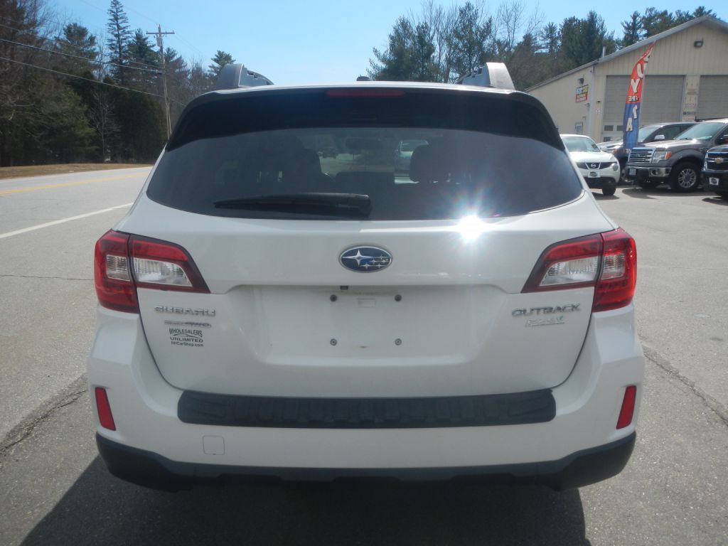 2015 Subaru Outback Image 28
