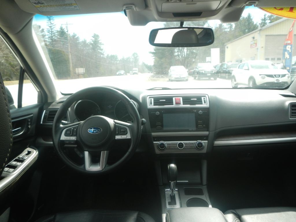 2015 Subaru Outback Image 38