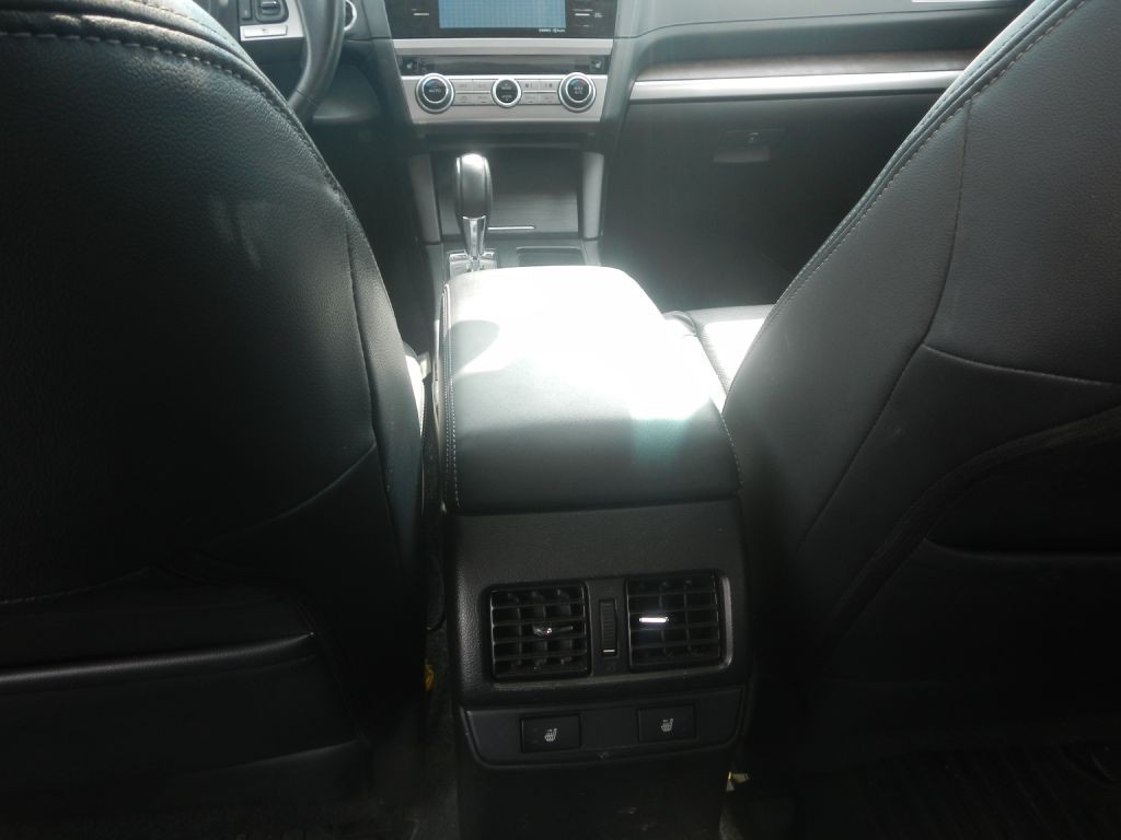2015 Subaru Outback Image 39