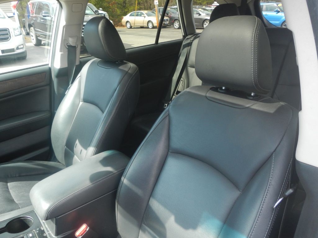 2015 Subaru Outback Image 42