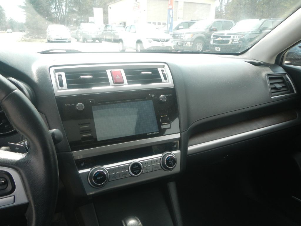 2015 Subaru Outback Image 44