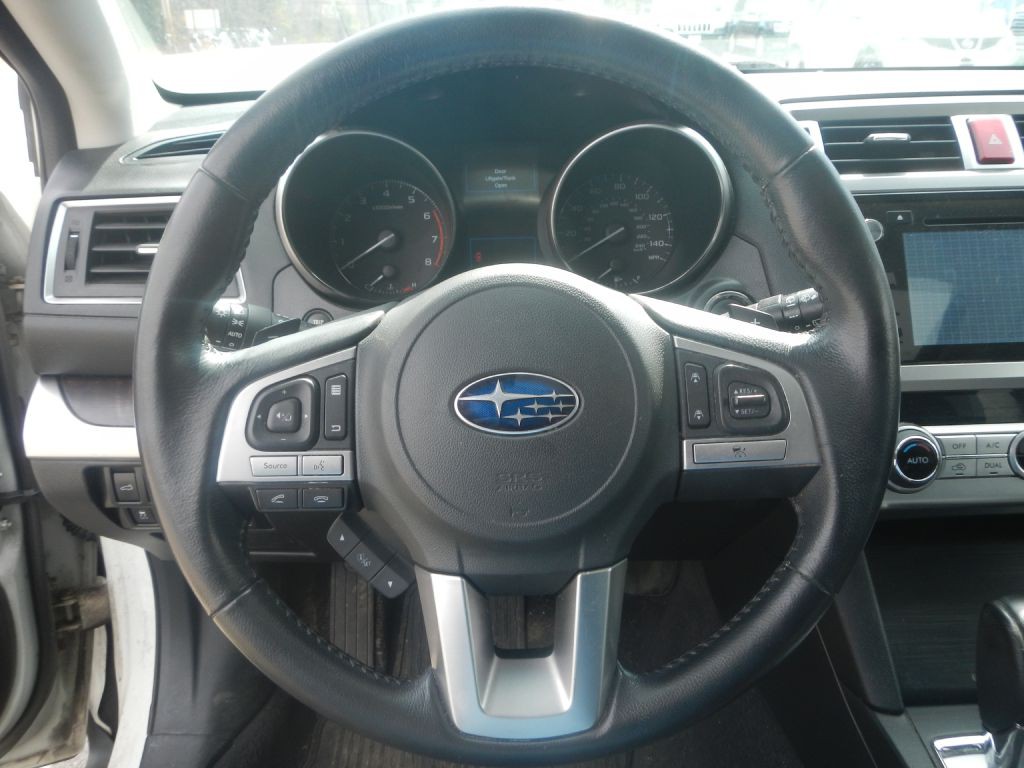 2015 Subaru Outback Image 46