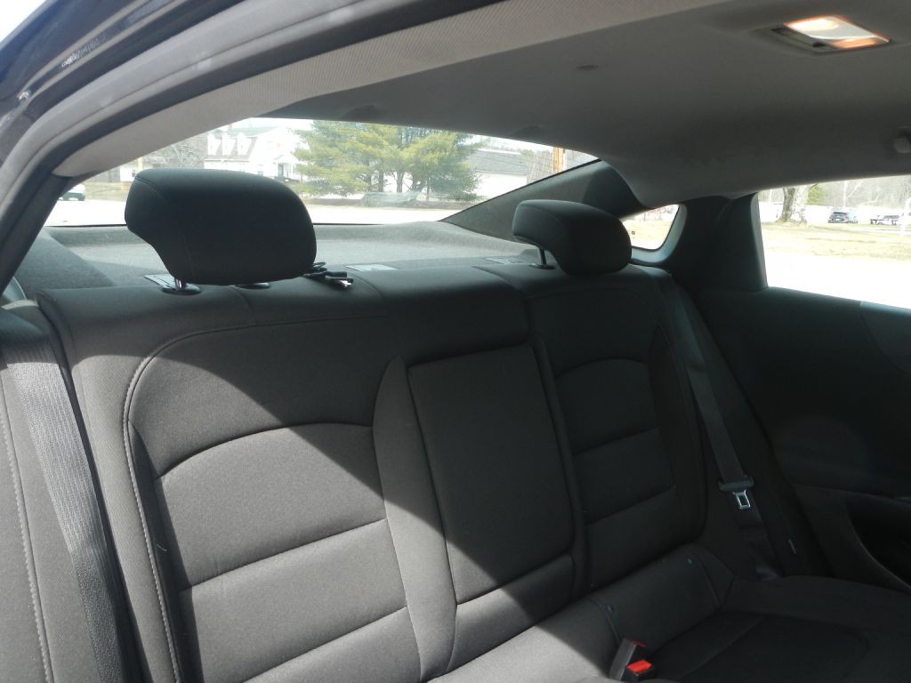 2018 Chevrolet Malibu Image 5