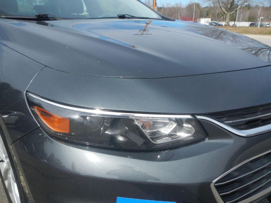 2018 Chevrolet Malibu Image 12