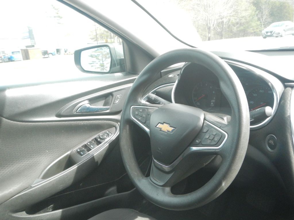 2018 Chevrolet Malibu Image 17