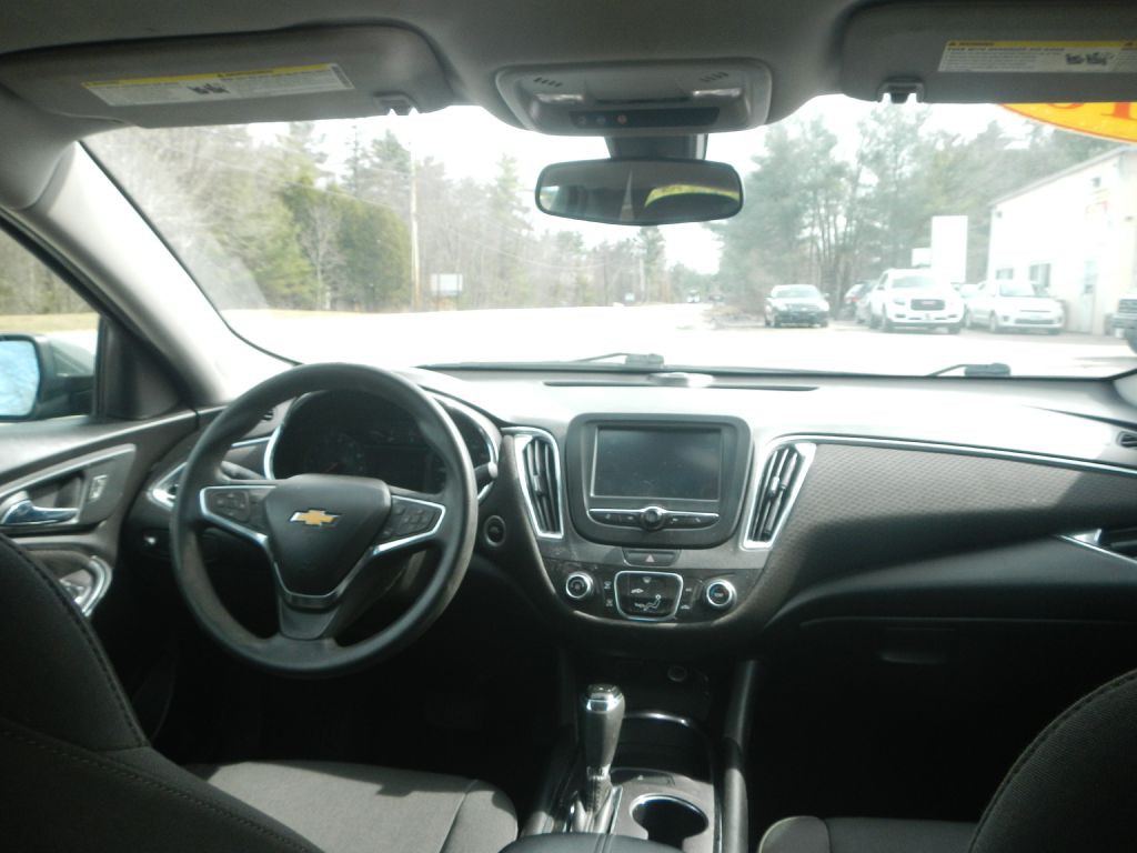 2018 Chevrolet Malibu Image 23