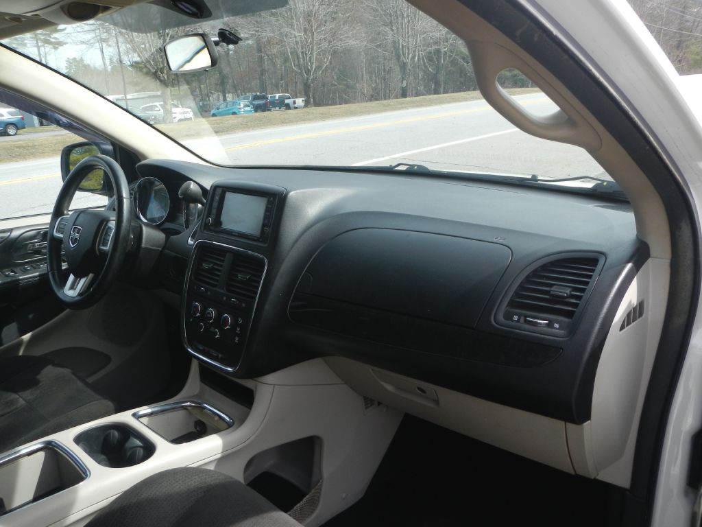 2013 Dodge Grand Caravan Image 3