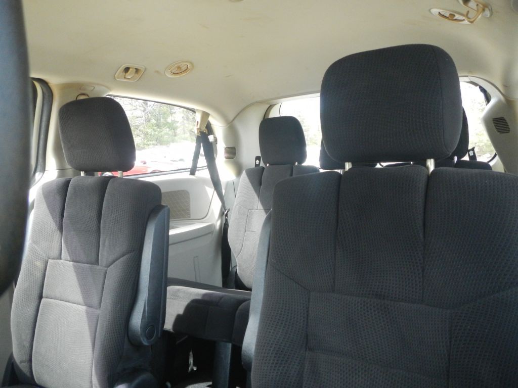 2013 Dodge Grand Caravan Image 9