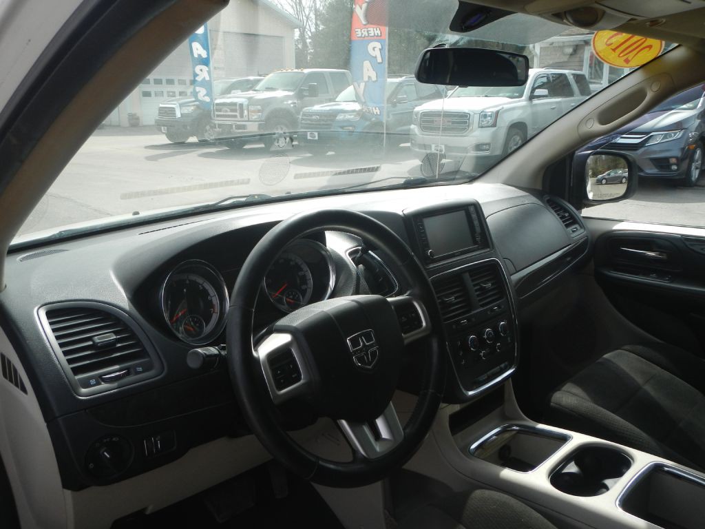 2013 Dodge Grand Caravan Image 10