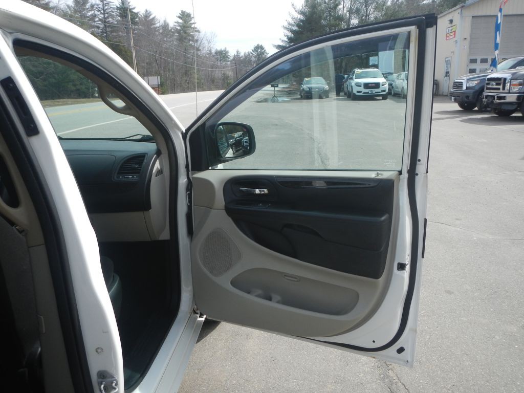 2013 Dodge Grand Caravan Image 16
