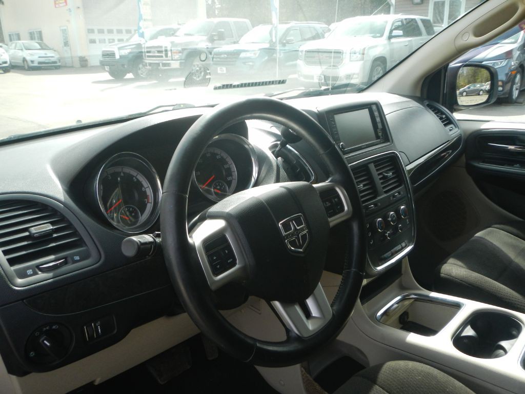 2013 Dodge Grand Caravan Image 45