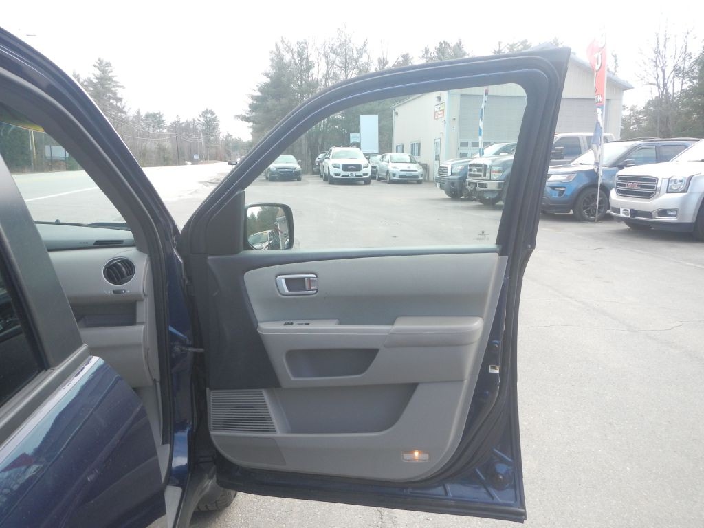 2015 Honda Pilot Image 16