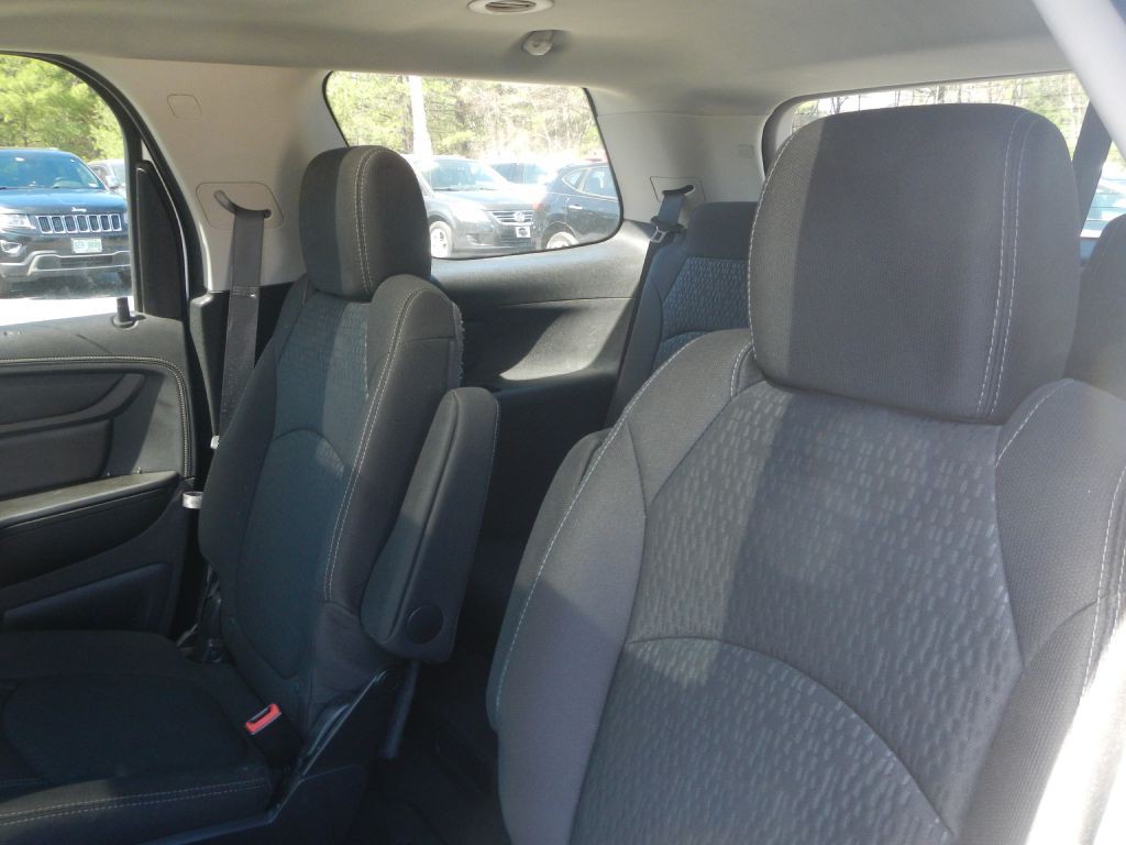 2016 GMC Acadia Image 9