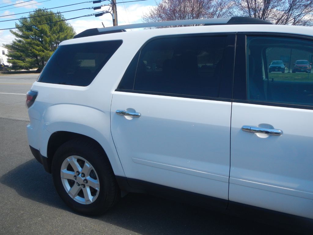 2016 GMC Acadia Image 17