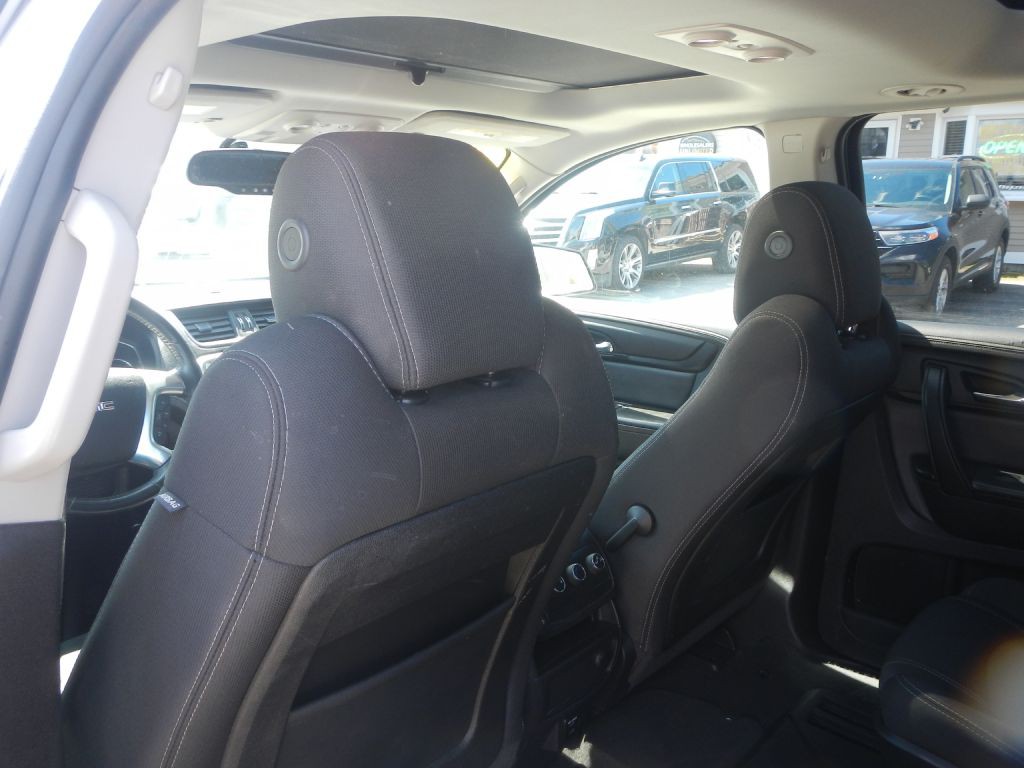 2016 GMC Acadia Image 50