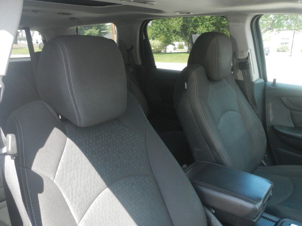 2016 GMC Acadia Image 3