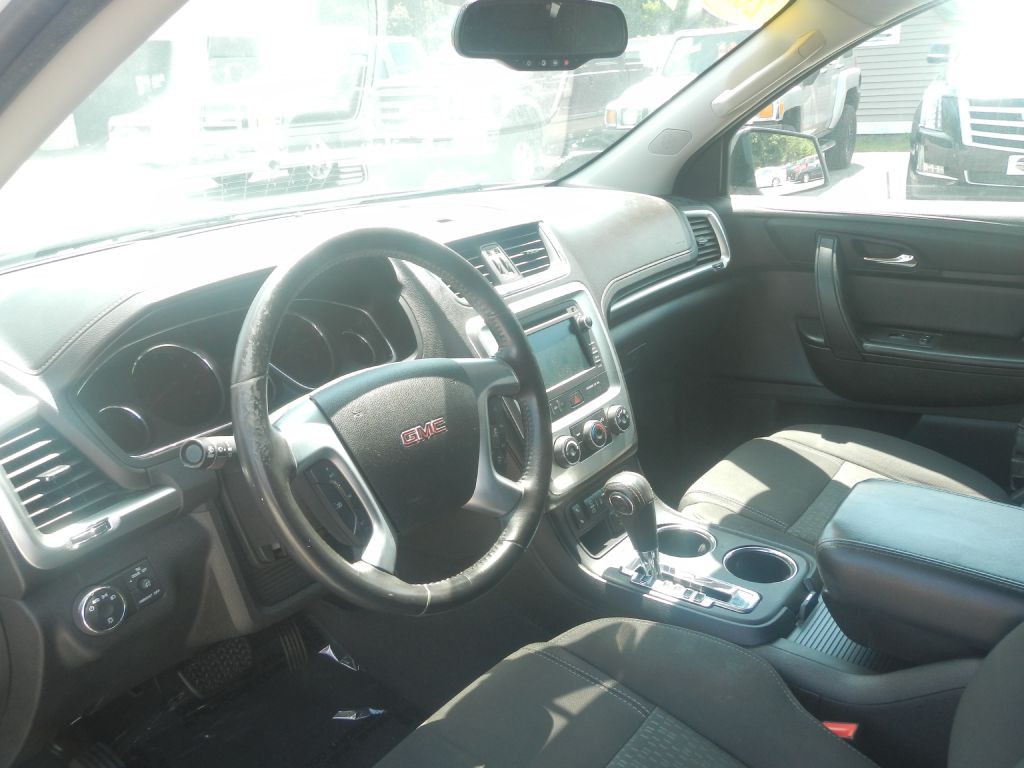 2016 GMC Acadia Image 12