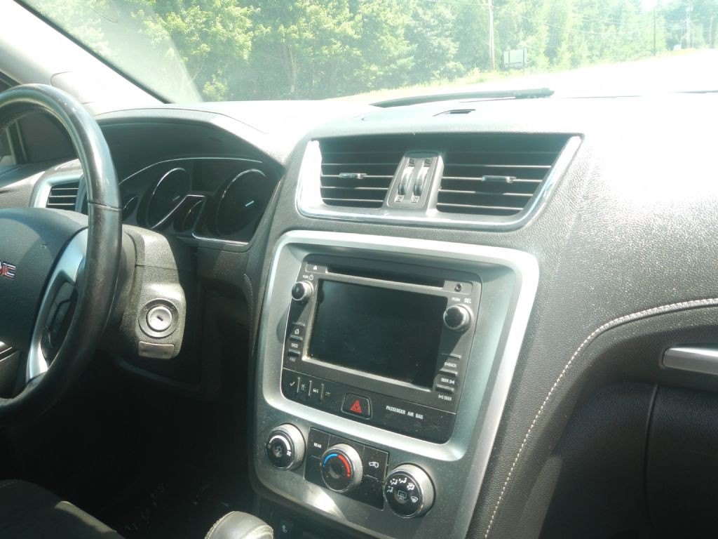 2016 GMC Acadia Image 25
