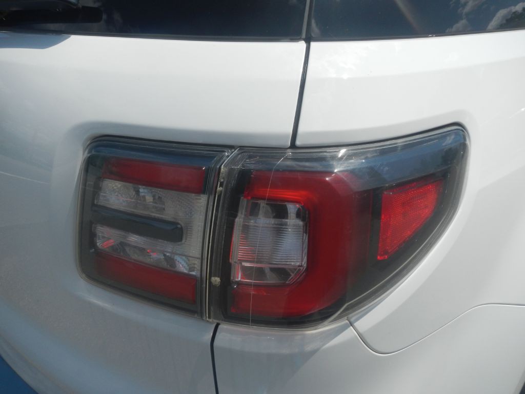 2016 GMC Acadia Image 37