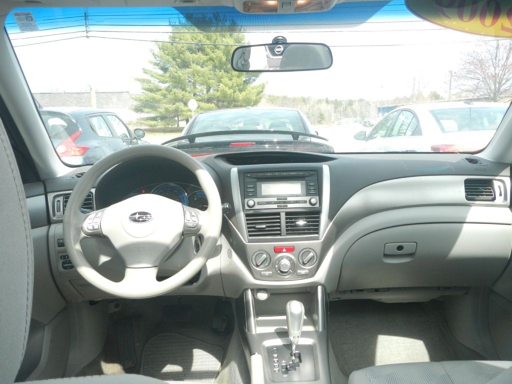 2009 Subaru Forester Image 32